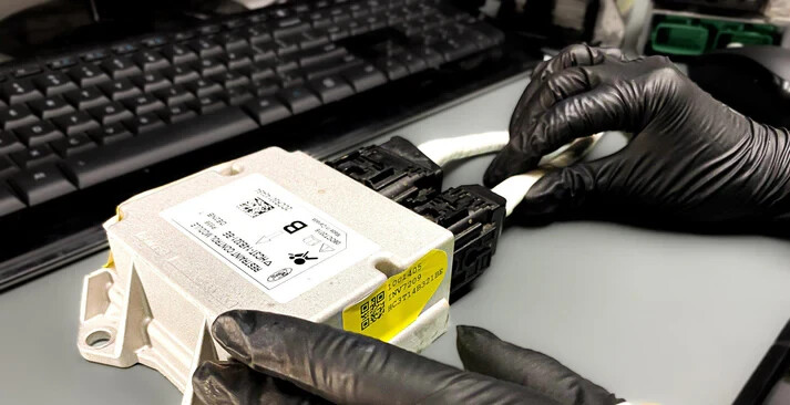 SUBARU Airbag Crash Data Clear Service - Electronics - Foto 3