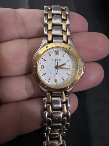 Fossil F2 Women's White Dial Watch Two Tone ES8812- Untested