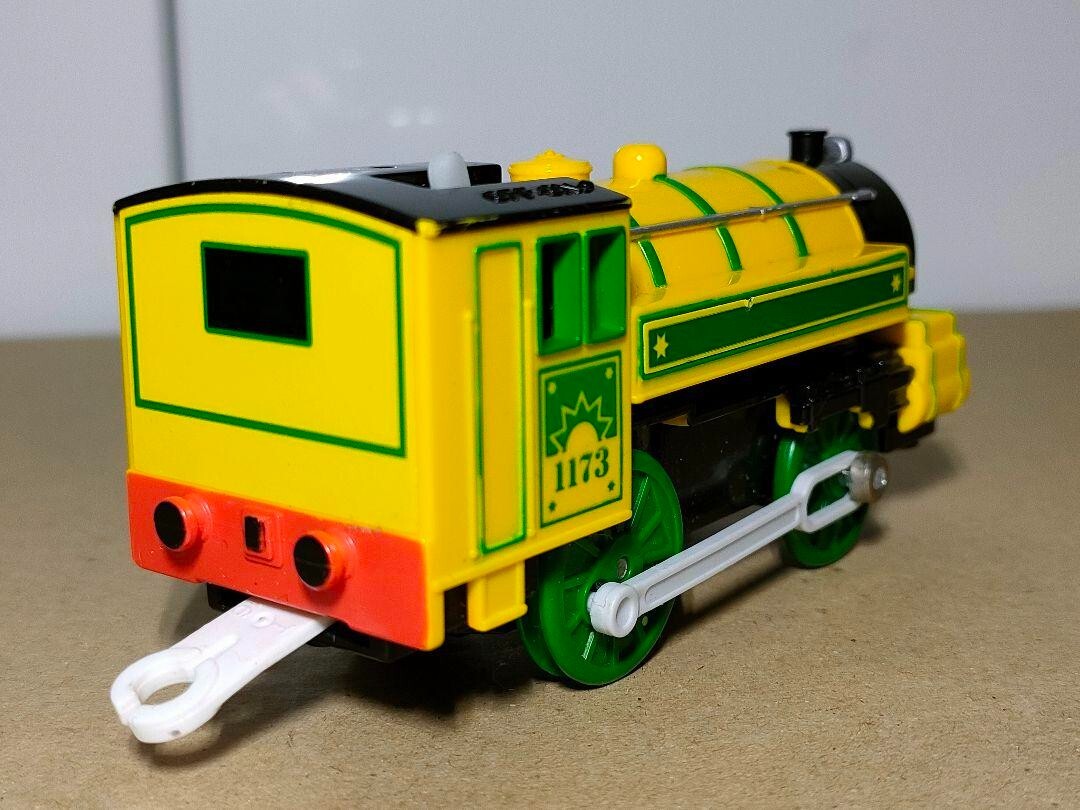 Picture 4 of 5