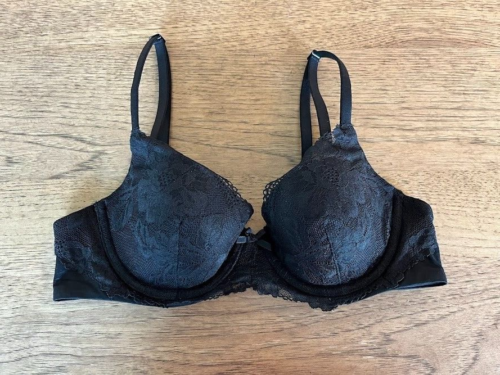 Victoria's Secret Pure Black Lace 30C Body By Victoria Lightly Lined Demi Bra