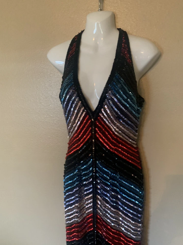 Vestido Sherri Hill zambullida lentejuelas pesadas recortado largo película talla 2 Foto 3 de 4