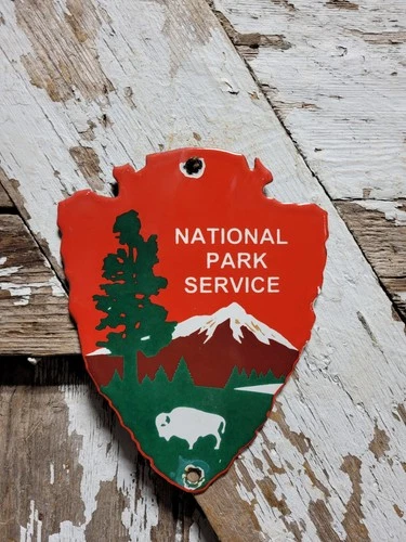 VINTAGE NATIONAL PARK SERVICE PORCELAIN SIGN OLD FOREST RANGER STATION ARROWHEAD