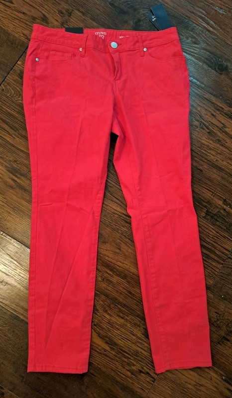BNWT Crown & Ivy Womens Red Skinny Jeans Size 6P Regular Super Stretch Denim NEW