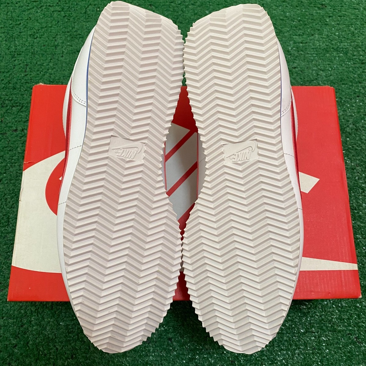 Size 11 - Nike Cortez Basic Leather Forrest Gump Sneakers 882254