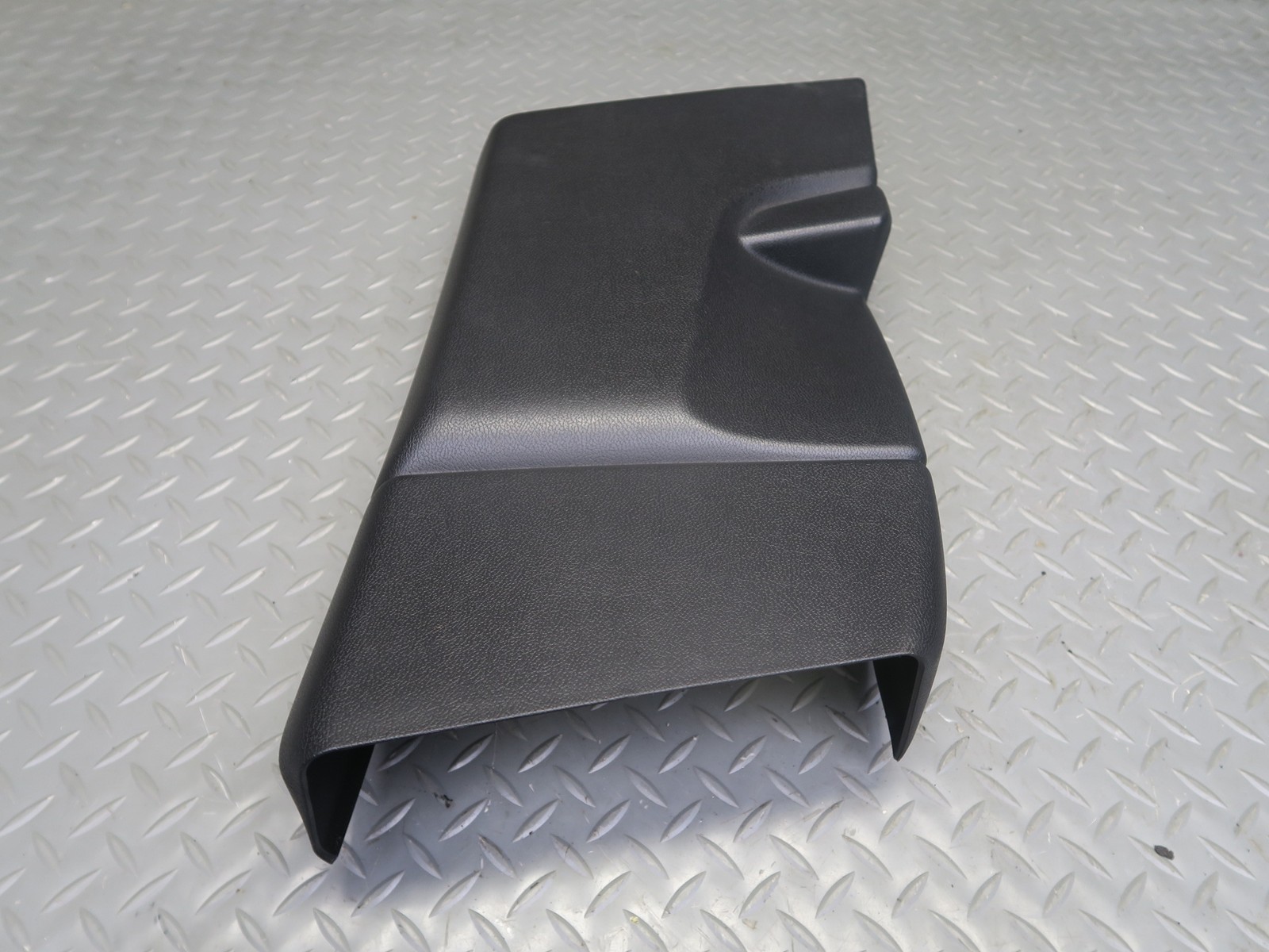2017-2020 MASERATI LEVANTE M161 INTERIOR B PILLAR LOWER TRIM PANEL SET OF 2