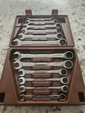 Paramount Ratcheting Combination Wrench Set 12 Pcs, Metric 8-19mm