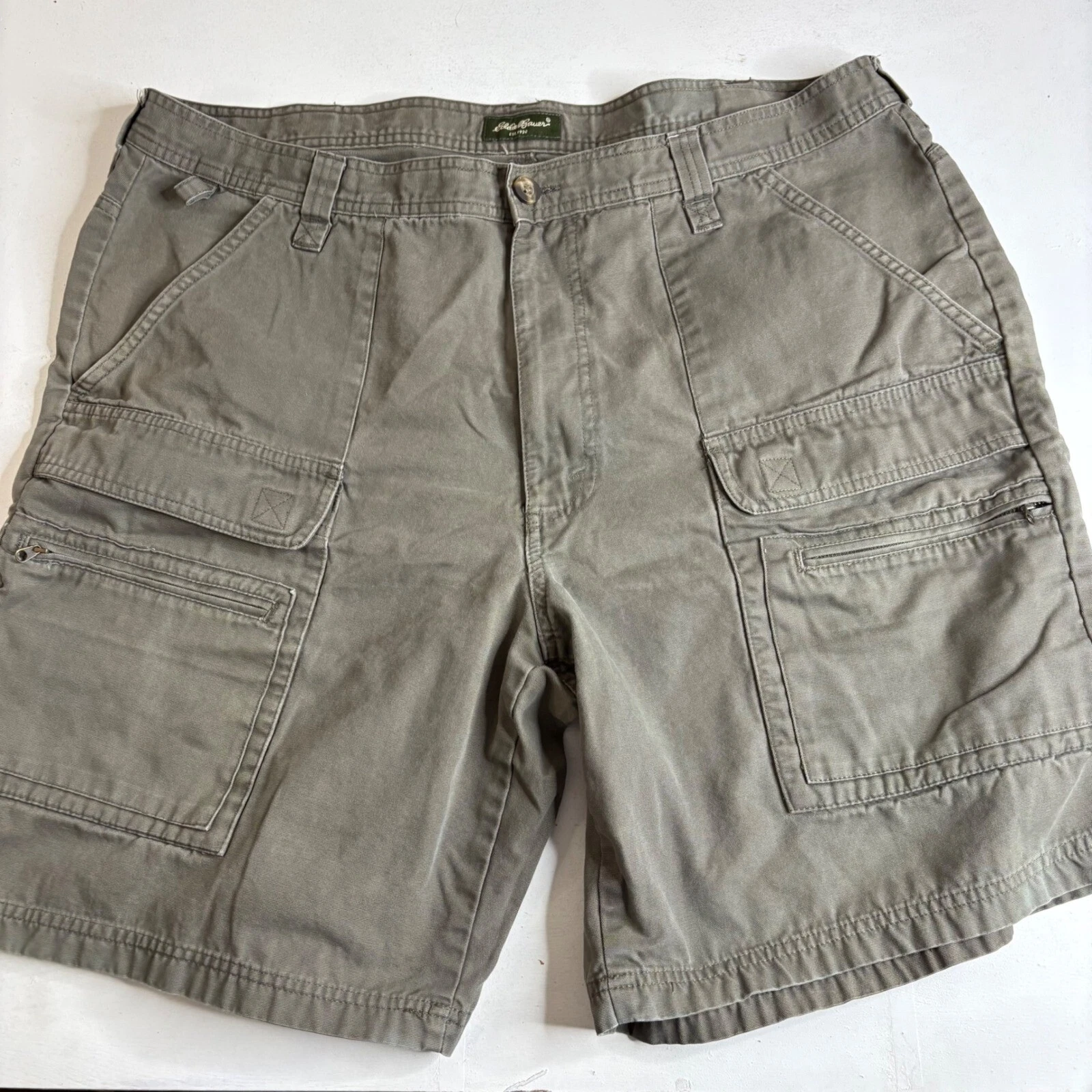 Eddie Bauer Cargo Shorts Outdoor Hiking Utility Pockets Mens Size 42