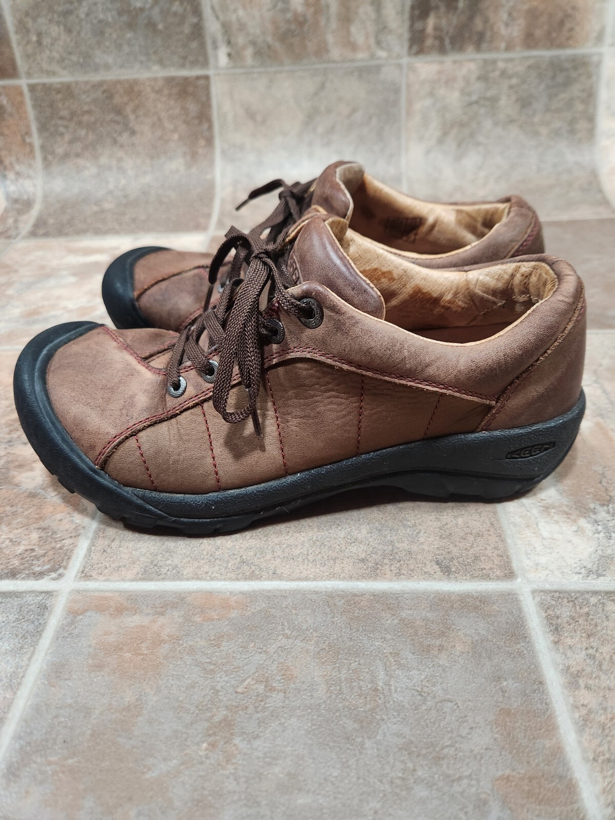 Scarpe da donna Keen taglia 8 Presidio casual Oxford pelle marrone escursionismo 5322 WLNT