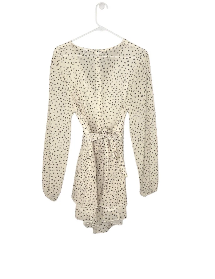 Mameluco blanco con lunares negros talla XL Foto 2 de 3