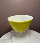 Vintage Pyrex Verde 401 Green Mixing Bowl 1.5 Pt Ovenware 1960s USA