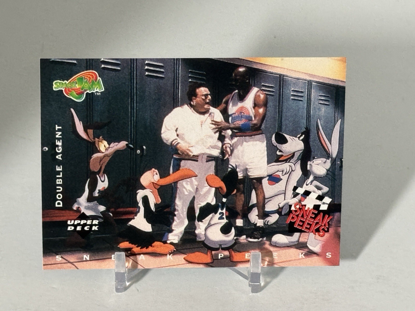 1996 Upper Deck #54 Double Agent Basketball Space Jam SHIPS SAME DAY A305