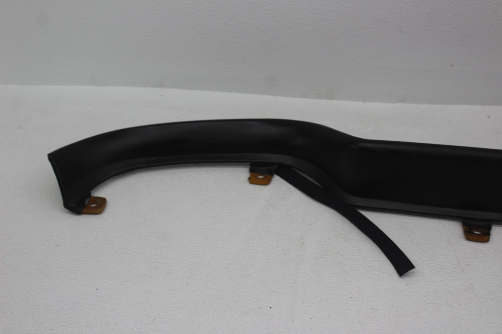 99-01 FERRARI 456 M REAR WINDOW COVER TRIM