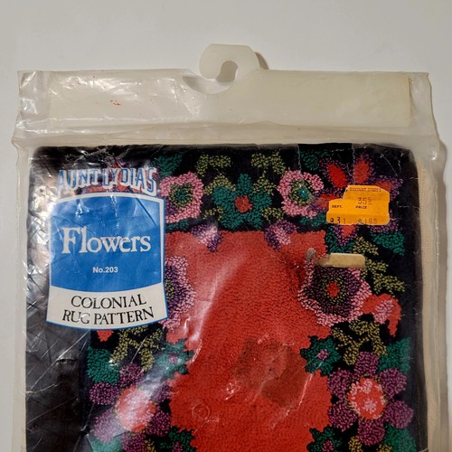 Vtg Aunt Lydia's Rug Wall Hanging Pattern Colonial Flowers 203 Dark Floral Craft - Picture 4 of 20
