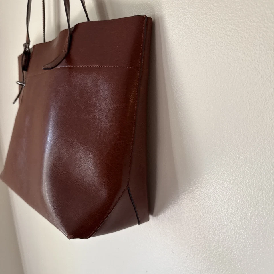 Bolso de Hombro de Cuero Kattee Bolso de Cuero Marrón Doble Asa Triple Compartimento Foto 4 de 4