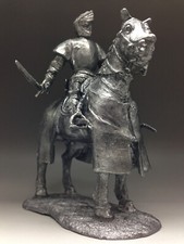 Tin toy soldiers Mounted medieval knight with sword 54 mm figurine metal