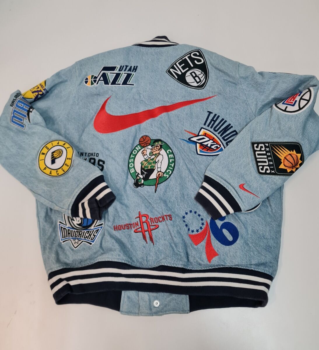 Nike Supreme NBA Teams Basketball Denim Jacket Size:Medium Nike Supreme NBA Teams Basketball Denim Jacket Size:Medium