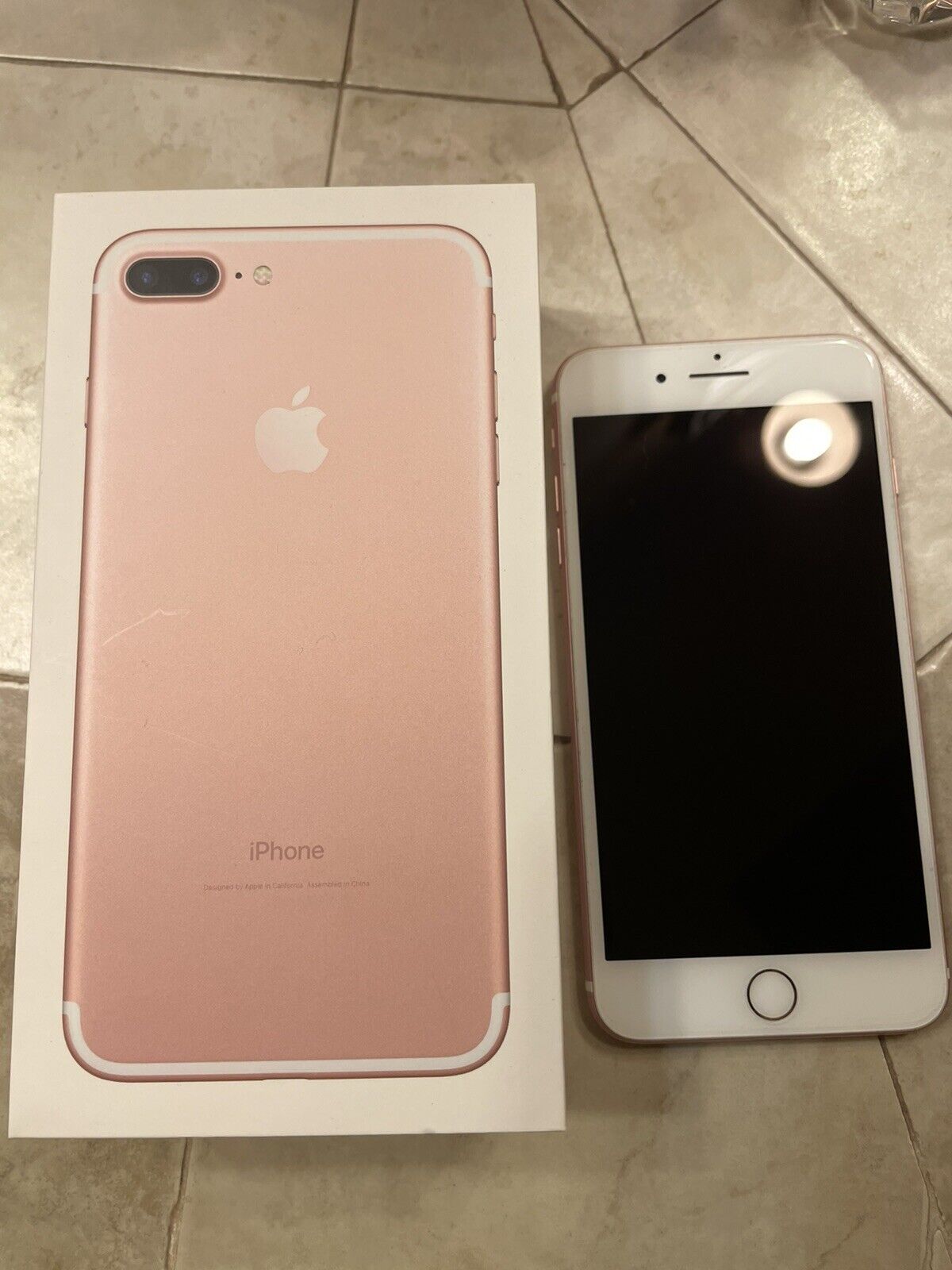 Apple iPhone 7 Plus - 128GB - Rose Gold (Sprint) Unlocked With Box