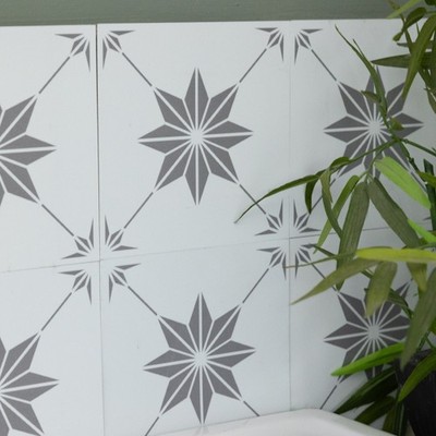 Wall Pops Solis 15,24 cm x 15,24 cm selbstklebende Vinyl Wandfliesen