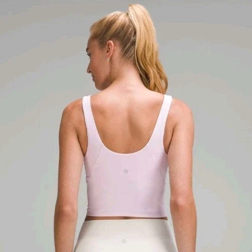 【新品未使用】ルルレモン　Vネックトップス　薄ピンク 25+ Lululemon V-Neck Pink Activewear Tops for Women for sale