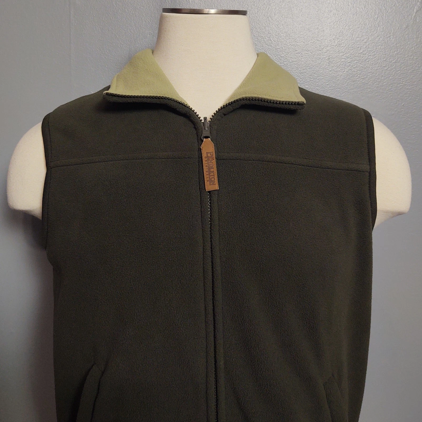 Pendleton Vest Reversible Fleece Olive Green / Sage Green Full Zip Logo Men's M