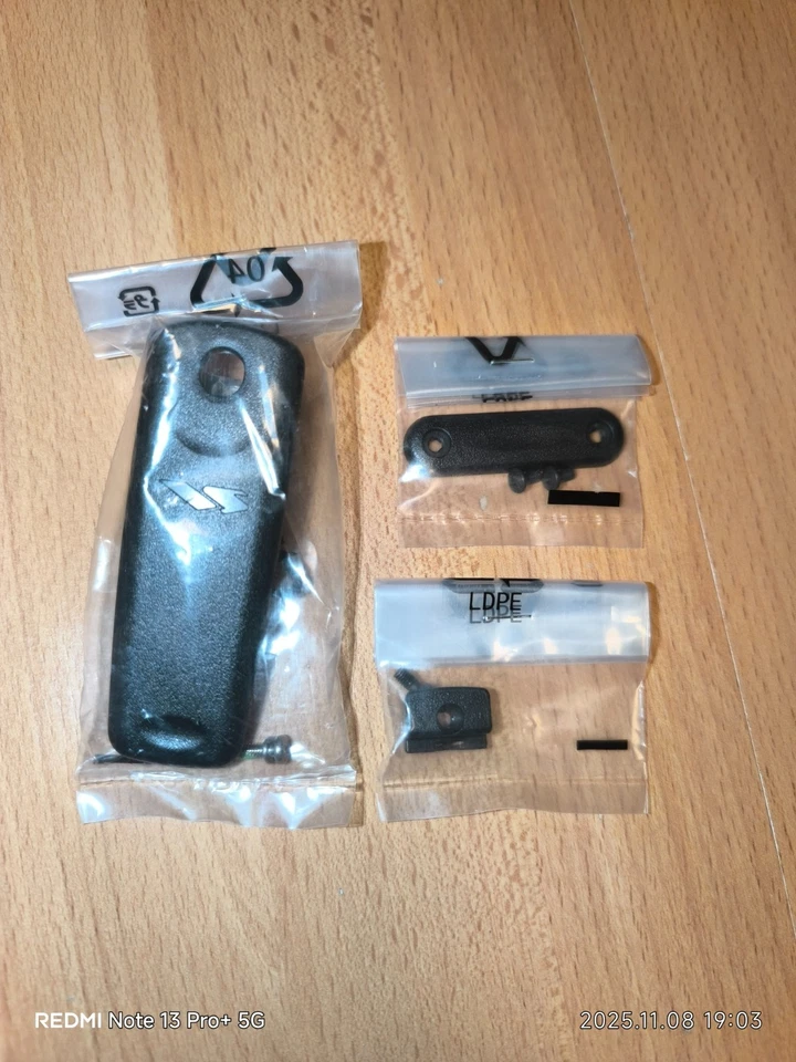 Vertex VX-P829 G7-5---UHF D(450 - 520Mhz) P25 Full Keypad Radio - Image 3 of 4