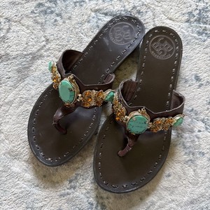 BCBGGeneration Flip Flops, Sz 7 - GUC!