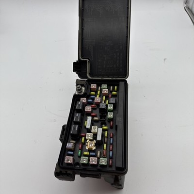 2010 Dodge Ram 1500 Fusebox Ipcm Integrated Power Control Module PCM