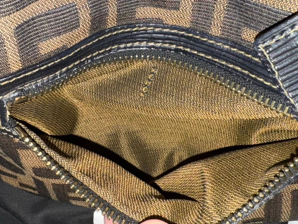 FENDI Zucca Backpack in Brown Jacquard Leather Vintage - Image 4 of 4