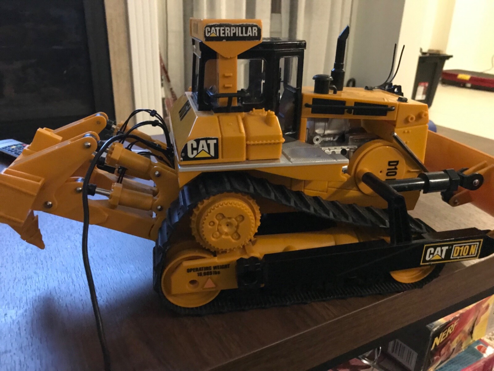 Rare CAT Caterpillar D10 RC Bulldozer New Bright W/ Remote Missing