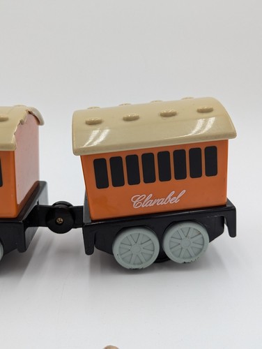 Tomy Thomas and Friends toddler pull train set. Annie and Clarabel. Sound. 1998. - Picture 4 of 11