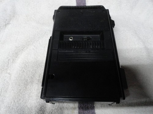 Vintage General Electric (two-way power) model no. 7-2800B portable AM/FM Works - Picture 4 of 6
