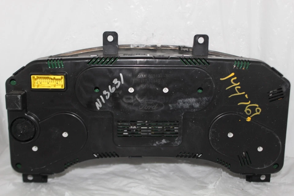 Cuadro de instrumentos velocímetro Ford Expedition 2010 2011 tablero 184.320 millas Foto 2 de 3