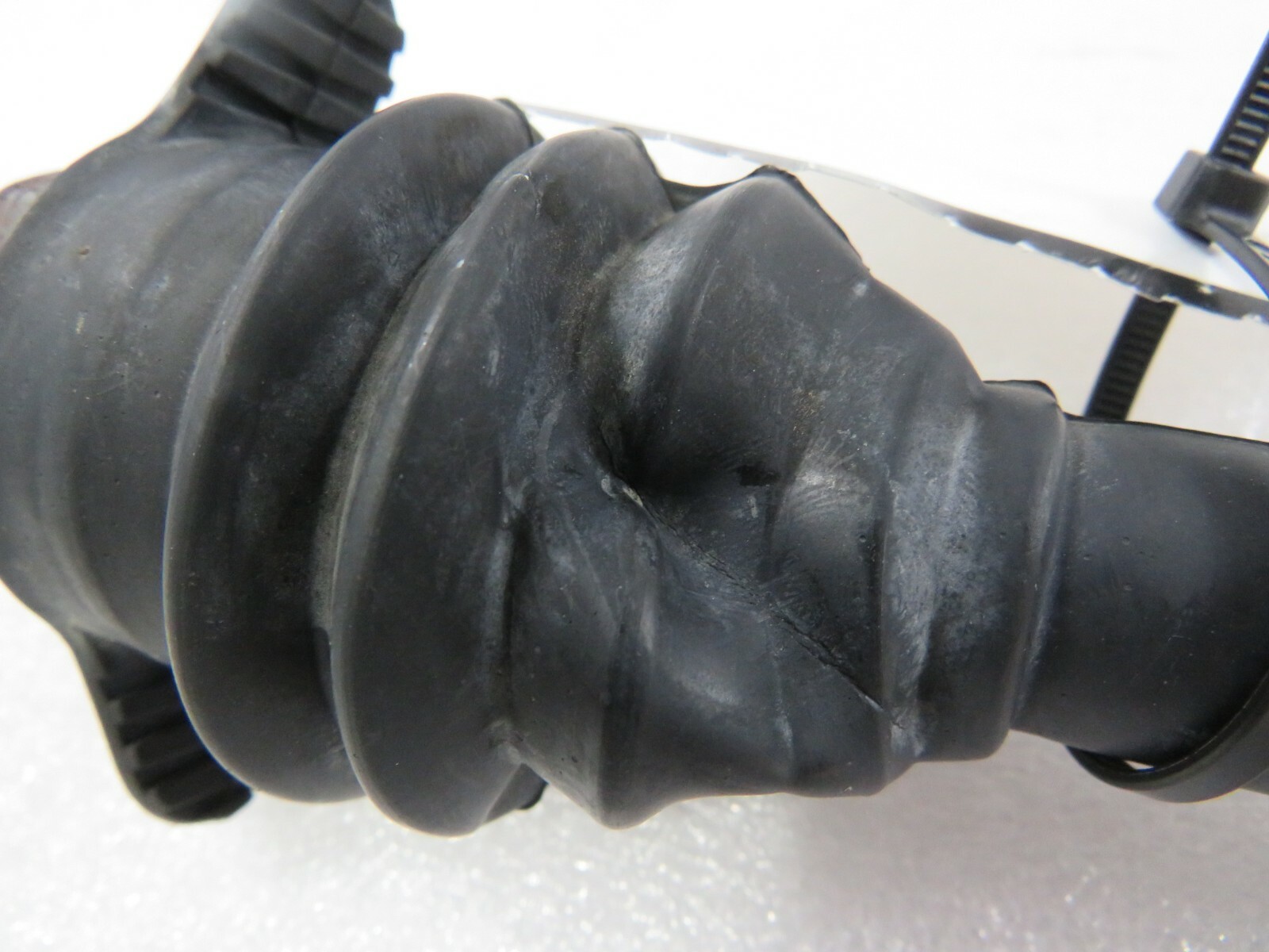 McLaren 570S, Rear Tie Rod, Used, P/N 11B0388CP