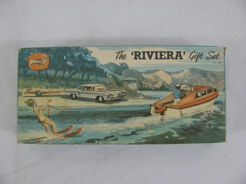 Vintage Corgi Toys 31 Riviera Gift Set Dolphin Cabin Cruiser w/ Evinrude & Skier