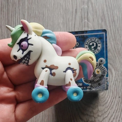 Funko Five Nights At Freddy’s Mystery Mini FNAF Stanley Twisted Ones Horse Hot