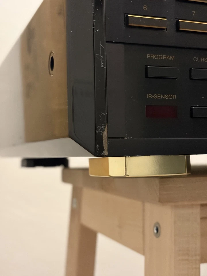 Revox B226-S CD Player – Powers On, Tray Needs Service – For Repair - Bild 3 von 4