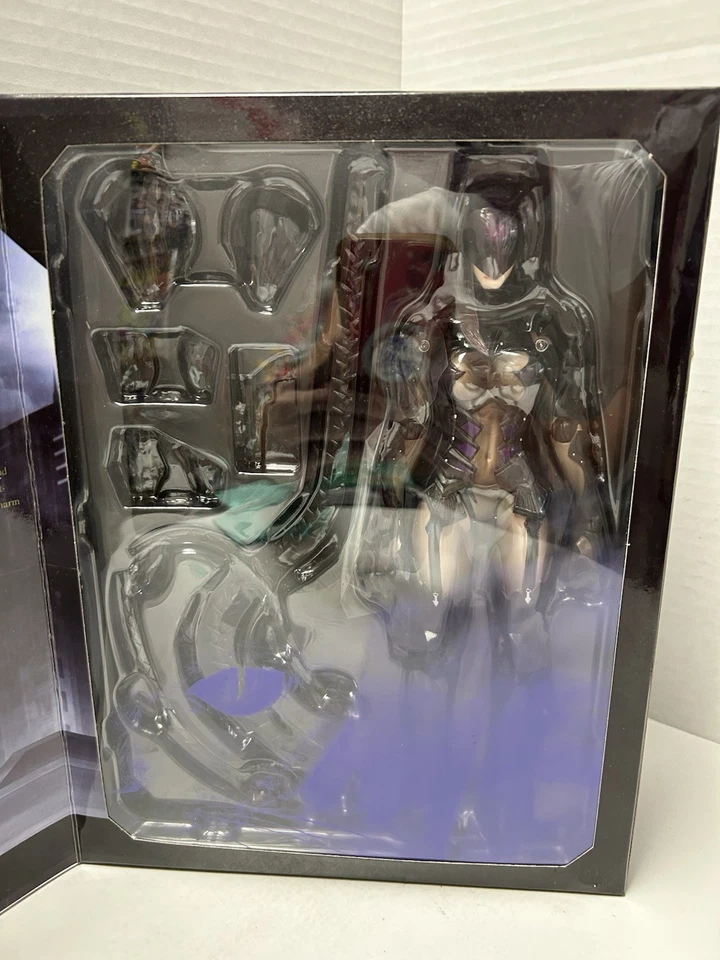 Вариант DC Comics Play Arts Kai No 2 Фигурка женщины-кошки - Изображение 4 из 4