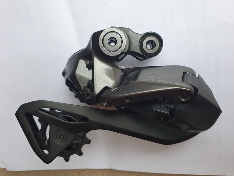 Shimano Ultegra RD-R8150 Di2 12-Speed Rear Derailleur