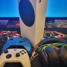 Xbox Series S w/ Accessories