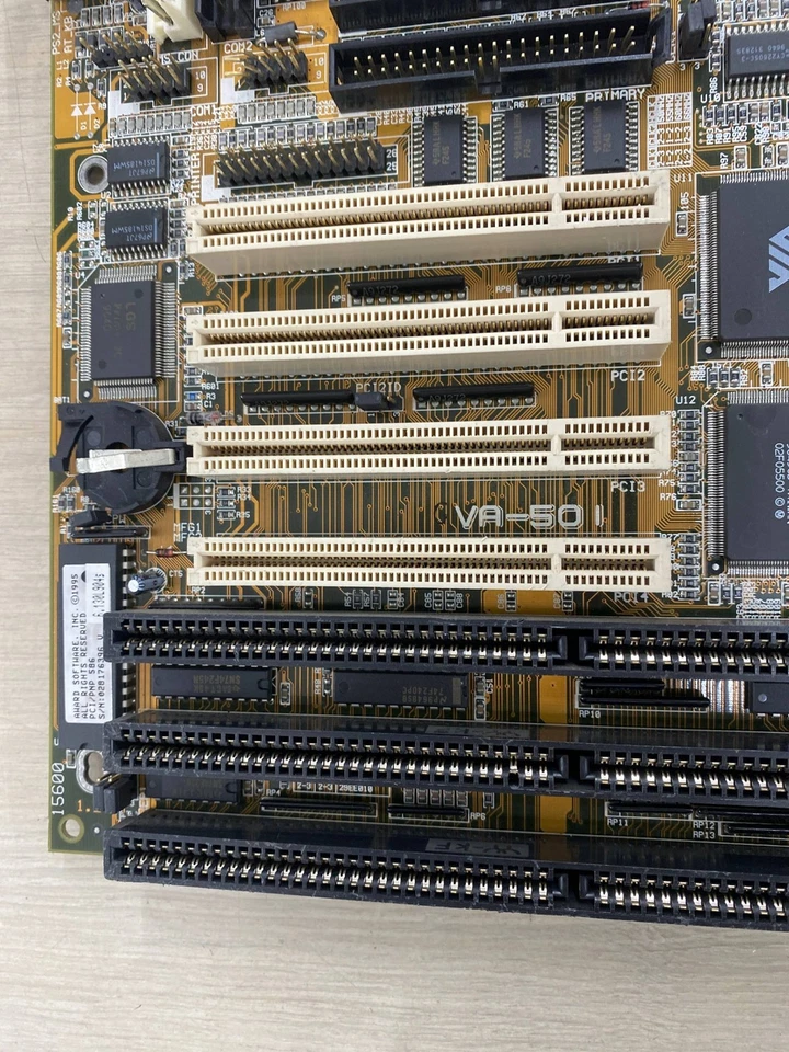 Motherboard FIC VA-501 Socket 7 4x Simm 4x PCI 3x Isa - Image 2 of 4