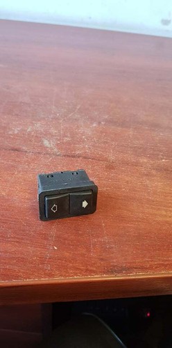 Bedienfeldheber BMW E38 E39 8368974