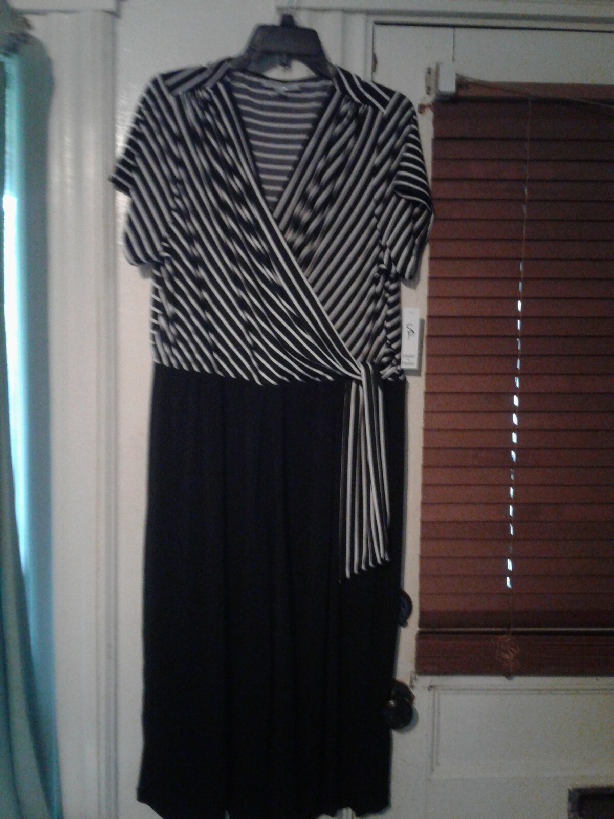 Picture 1 of 7