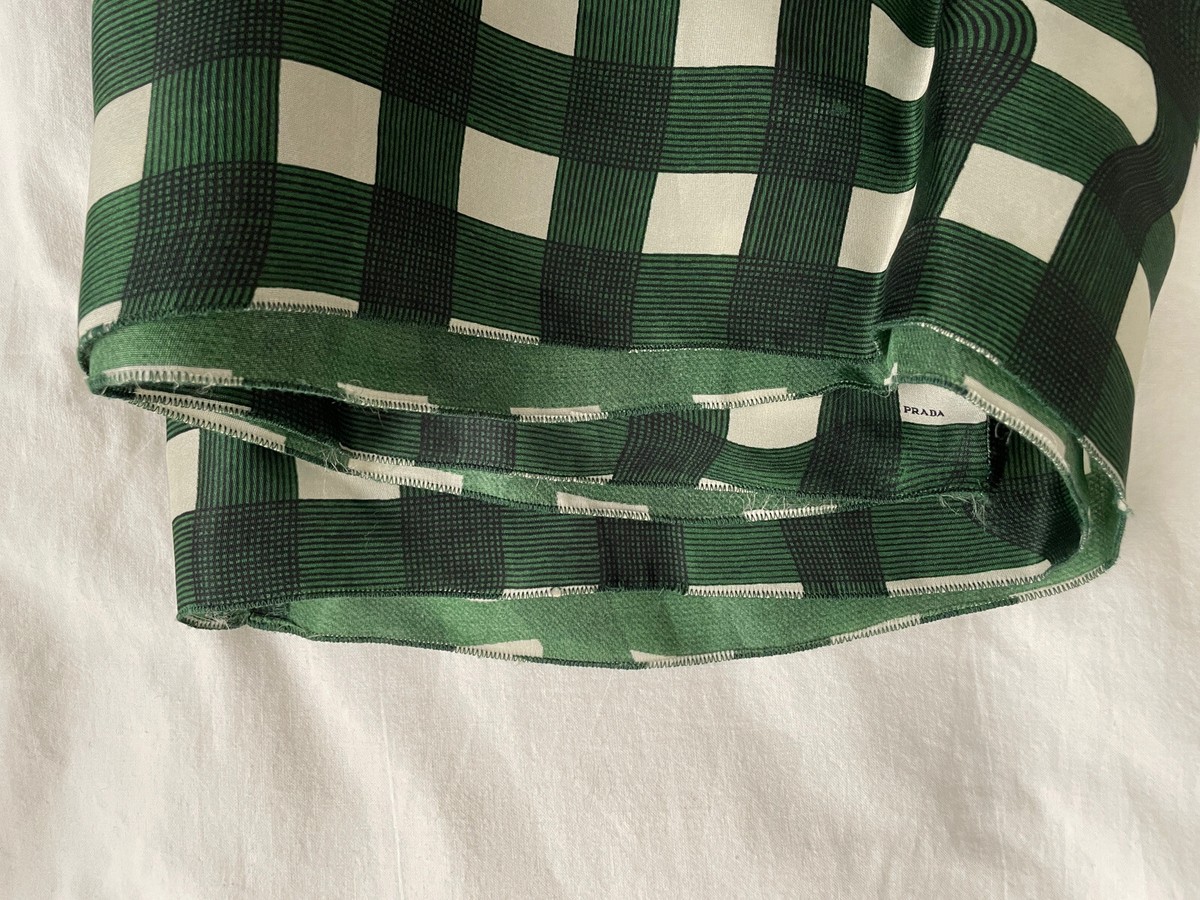 Rare Prada Fairy Spring 2008 Green Wavy Plaid Tier Full Rare Prada Fairy Spring 2008 Green Wavy Plaid Tier Full