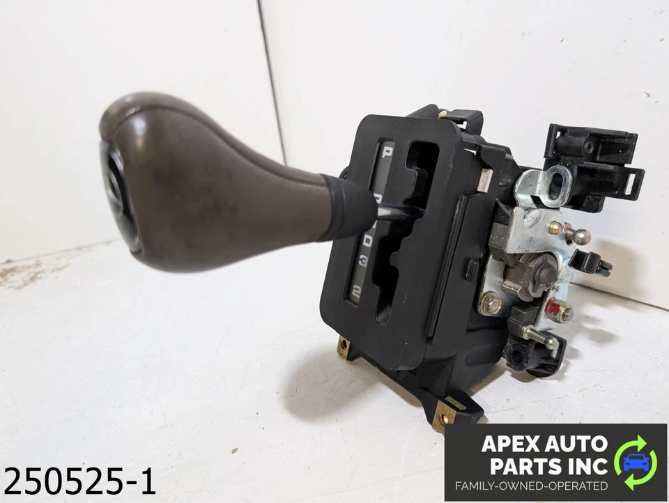 OEM 1994-1997 Mercedes C280 2.8L GEAR SHIFTER SELECTOR ASSEMBLY - Image 3 of 4
