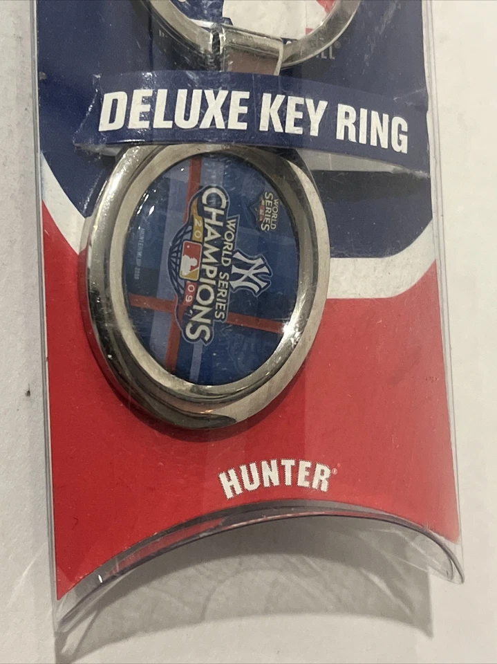 MLB 2009 World series Champions New York Yankees keychain - Image 4 of 4