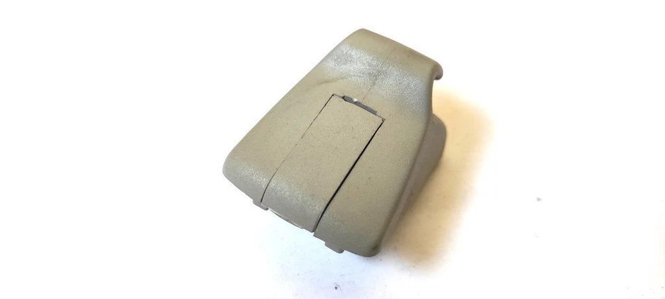 Ford Mondeo Mk III 2002 Halterung Sonnenblende UST72066 — 第 2/3 张图片