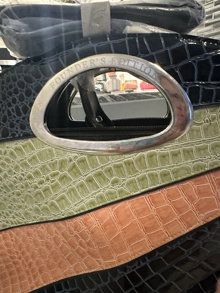 Bolso Beijo Couture “Founders Edition” verde naranja azul imitación cocodrilo  Foto 2 de 4