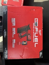 Milwaukee M18 FUEL Duplex Nailer (2844-20) & Milwaukee Duplex Nails (MDP16D-2000