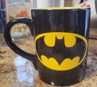 WARNER BROTHER’S STORE 1999 EXCLUSIVE BATMAN COFFEE CUP