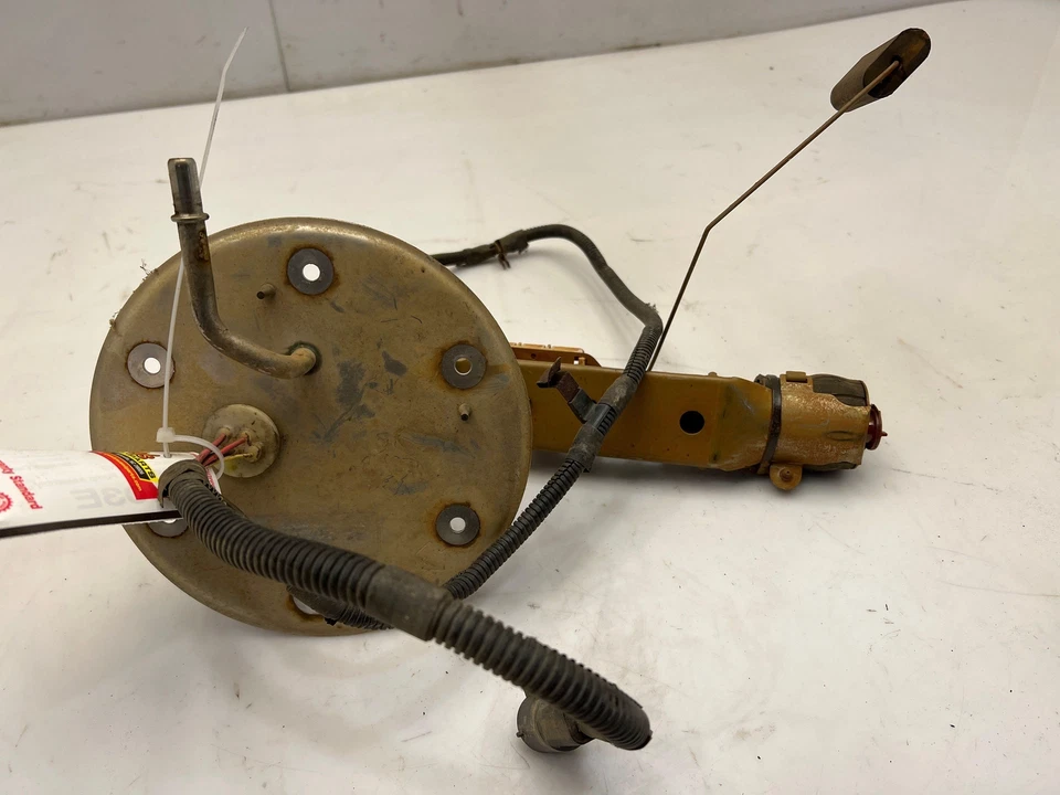 Топливный насос в сборе 2005 - 2007 Ford Crown Victoria без гибкого топлива от оригинального производителя 6W1Z9H307D - Изображение 2 из 4